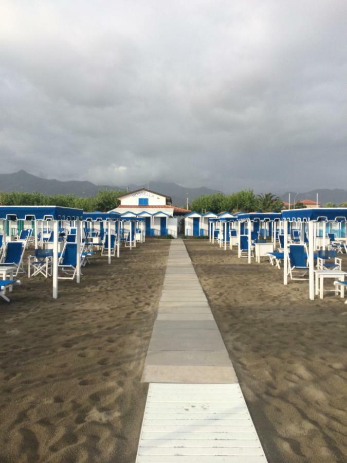Versilia Apartment 马尔米堡 外观 照片